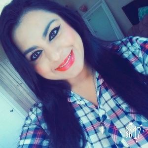 Meet your Posher, Mayra